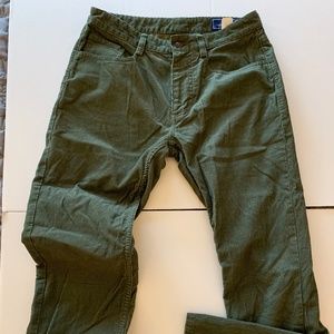 Vineyard Vines olive corduroy jeans 30 x 30